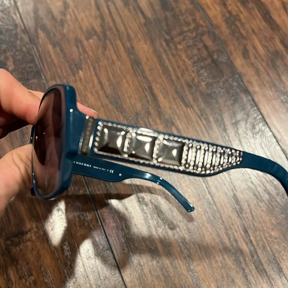 VTG‎ BURBERRY Oversize Gradient Sunglasses Gradient Lenses EUC no case unique
